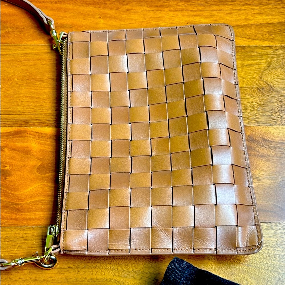 Quince Italian Leather Handwoven Convertible Crossbody Bag in Cognac - Picture 3 of 13